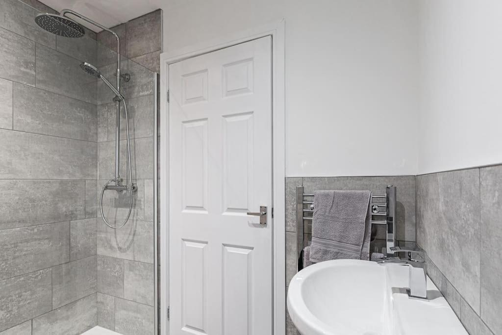 Park & Relax In 1Bd Central Liverpool Home المظهر الخارجي الصورة
